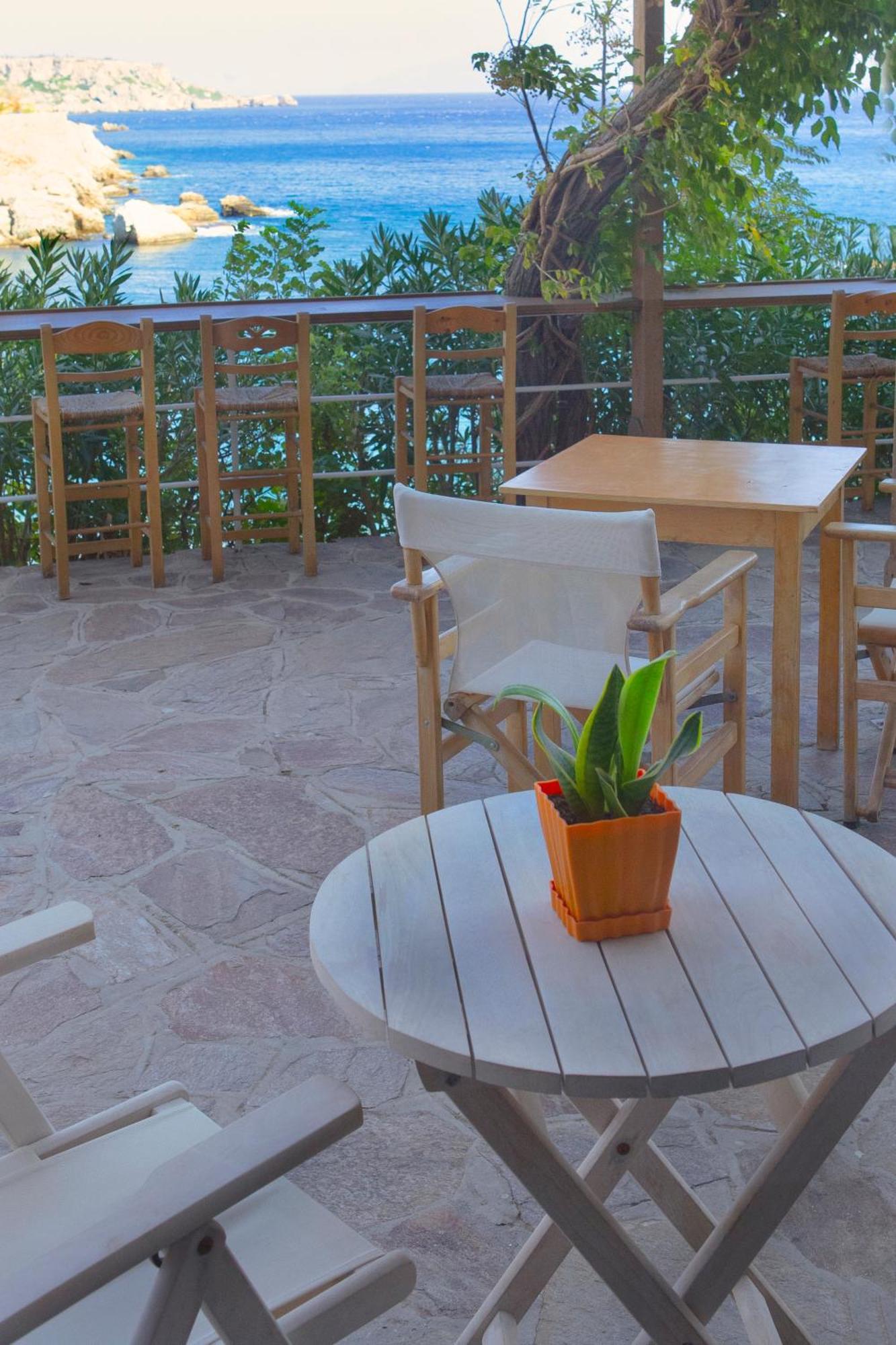 Marina Hotel Ágios Kírykos Kültér fotó